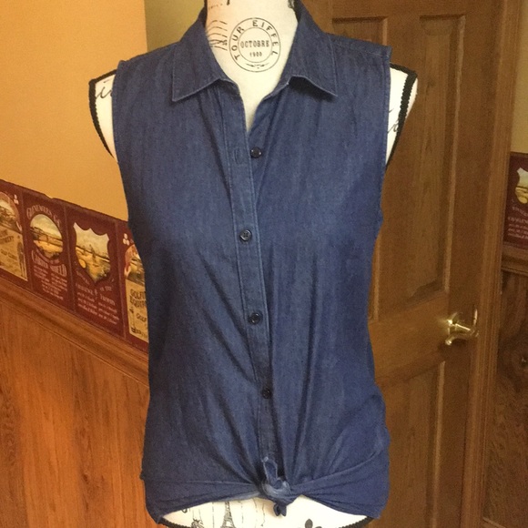 The Limited Tops - The LIMITED chambray button up sleeveless shirt